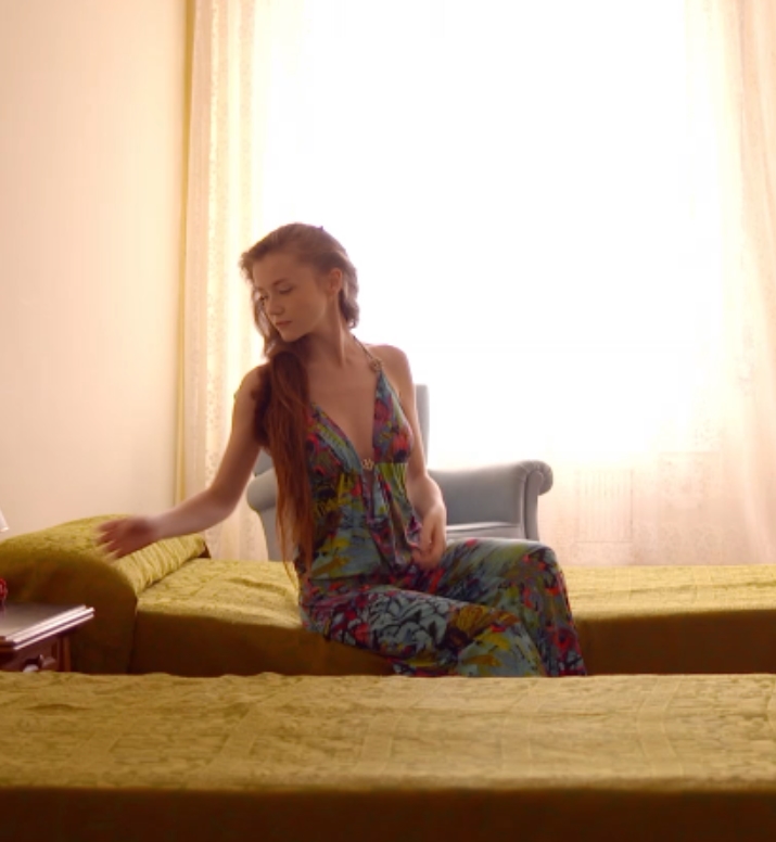 推特小桃酱绝密视频合集19V10.6G嫩妹太顶了