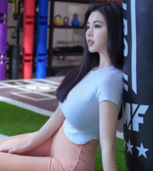 微密圈娜露呀四人游视频31部671M深夜狂欢