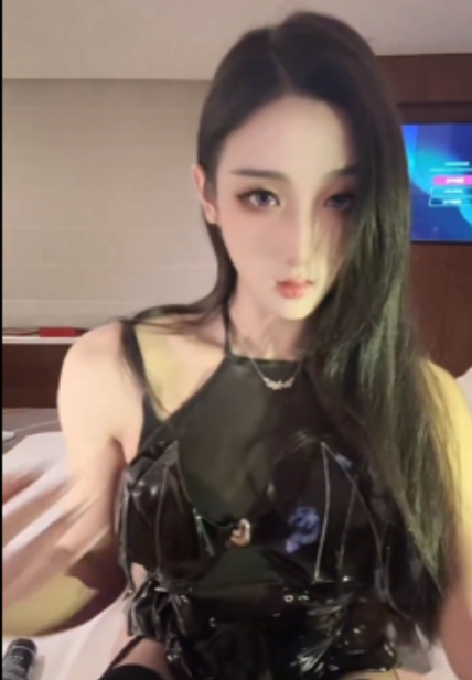 微博潘小雨辰魅魔变装13V合集1.1G绝密收藏