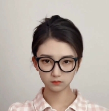 推特网红露露变装热舞合集81部2.9G超诱惑