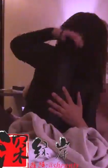 腐猫儿绿帽生活推特合集221V25G深夜狂欢