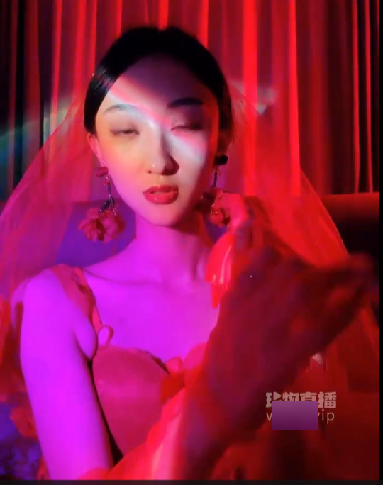 懿神Sama直播26V玩物合集17G长舌嫂太顶