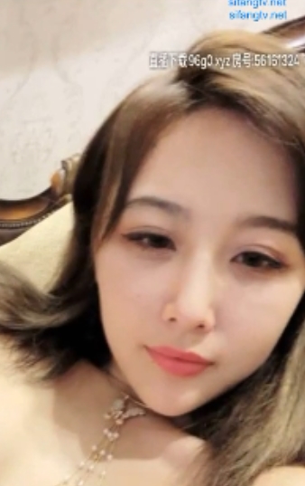 蜜桃珠珠超清直播珍藏4小时4.25G新晋女神资源