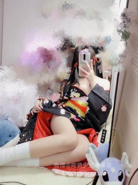 推特希希酱吃货福利合集88部50G太馋了