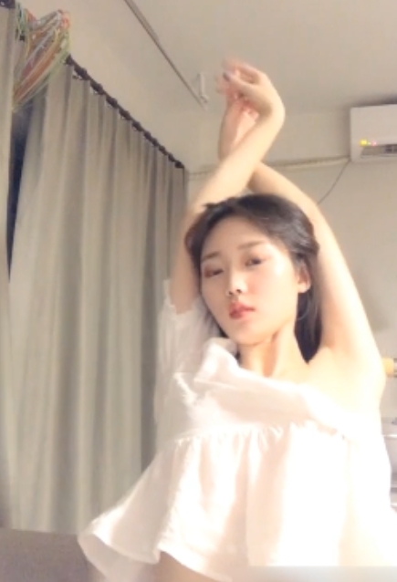 推特黑伈私拍视频50V98G绝了