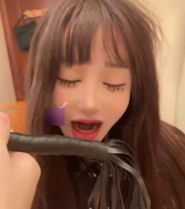 推特情侣love劲爆视频59部2.15G太顶了