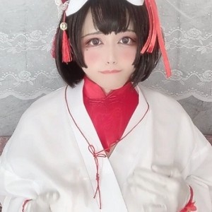 OnlyFansmomo伪娘热舞32V15G太顶了