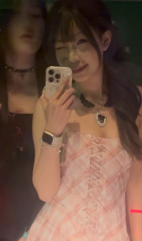 1.43GB优质酒吧厕拍7位小姐姐9部合集