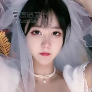 套路直播维妮自拍合集三部3V3.1G太勾人