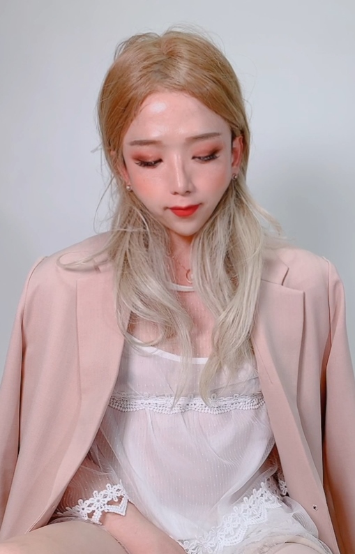 OnlyfansJieun伪娘合集180部25.5G御姐味浓