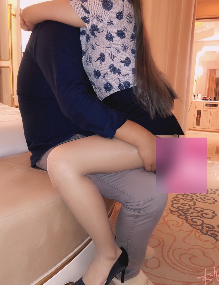 武汉博主84部33.4G丝袜小妻子私拍太顶了