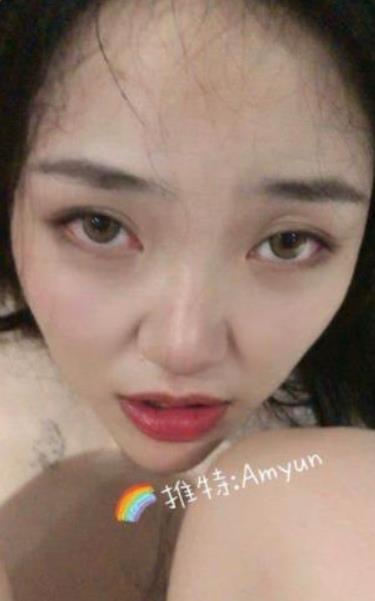 某推神仙级别情侣(AmYun)精品散播视频合集