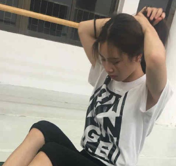 国际版抖音超火华裔素人（大学萌妹）清纯合集