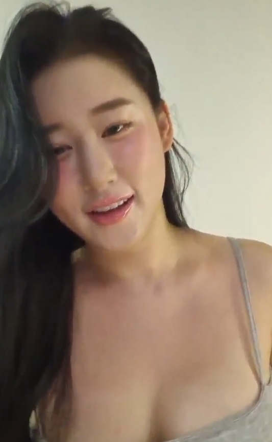 智仁0410熊猫团私拍75V19.7G韩国BJ娇艳吐息