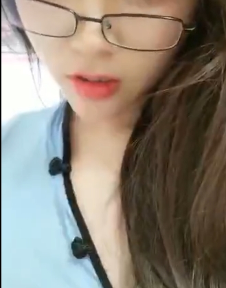 甜美定制私拍21部204M甜甜身材炸裂