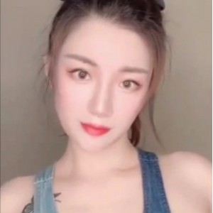 妮可nicolove私家珍藏88部23.2G媚骨天成