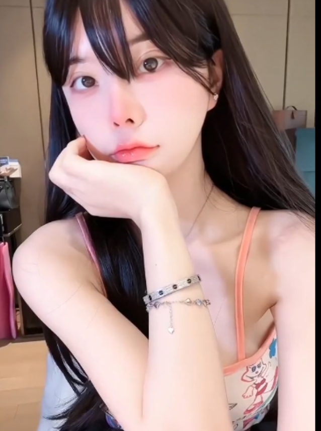 第8弹670V反差萌小姐姐热舞卡点合集5.56G抖系露脸太会扭