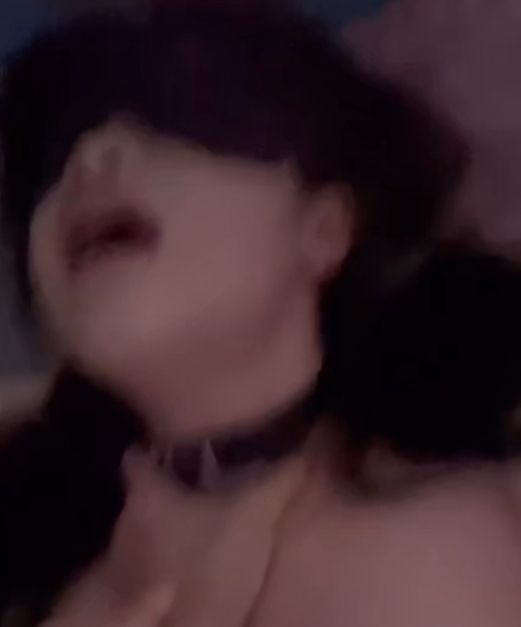 电报群展示女大学生月抛超燃自拍1V2.3G