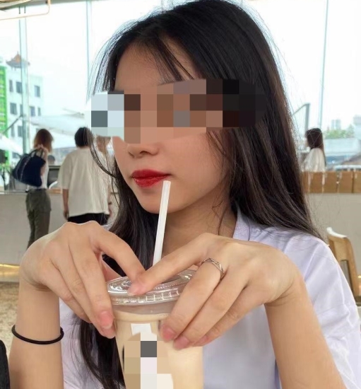 海角乱来与表妹私密影像V+P747M火辣实拍