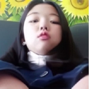 百度云圣女果酒瓶合集2V692M太会玩了